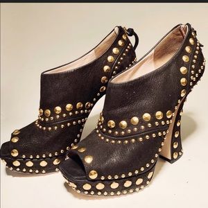 Miu Miu Black/gold sculpted studded heels Sz 8.5